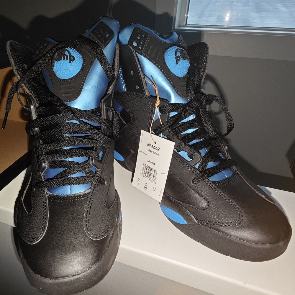men's Reebok Shaq Attaq sneakers in the Core Black/Azure/Footwear White colorway - Picture 7 of 14